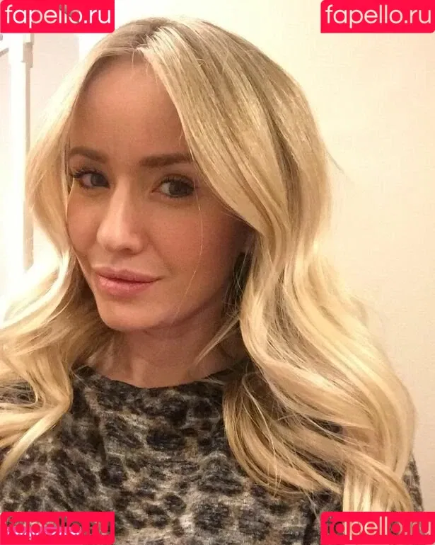 Sammy Winward Onlyfans Photo Gallery 