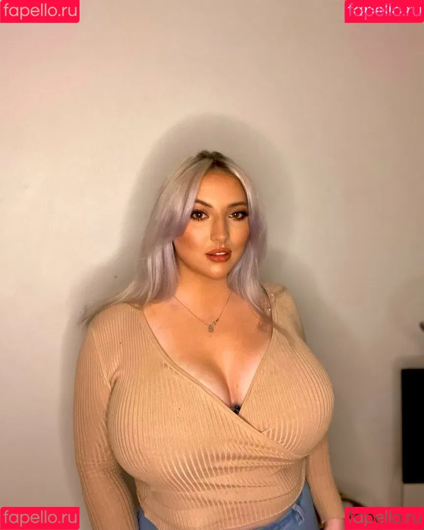 Shona Colson Onlyfans Photo Gallery 