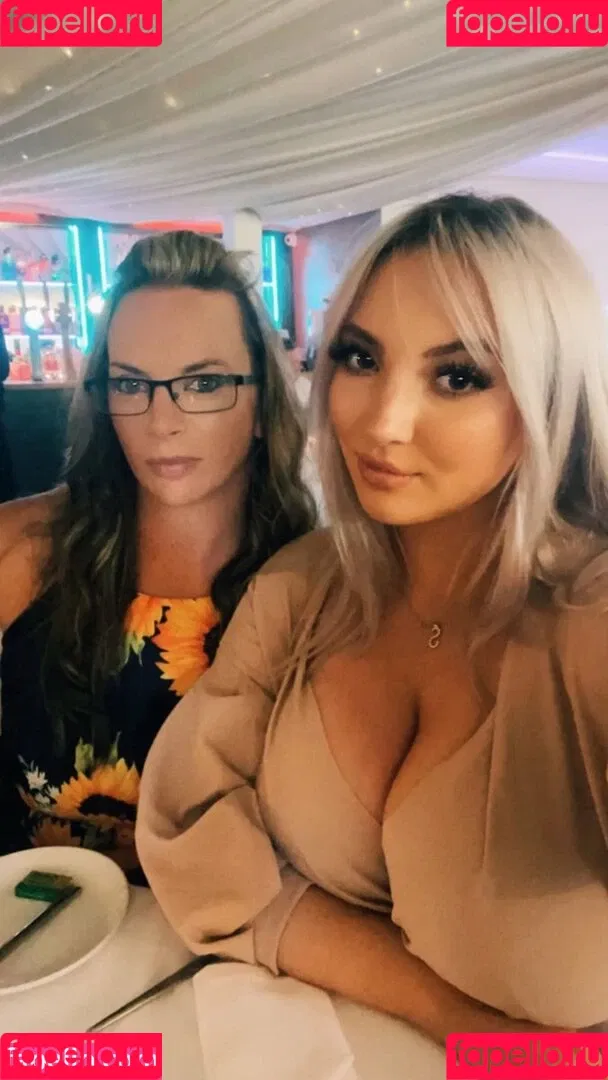 Shona Colson Onlyfans Photo Gallery 