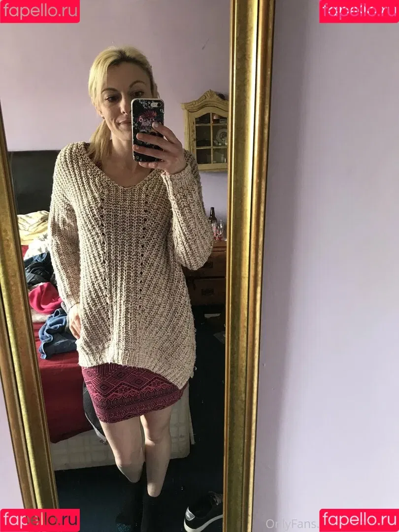 lisa69xxx Onlyfans Photo Gallery 