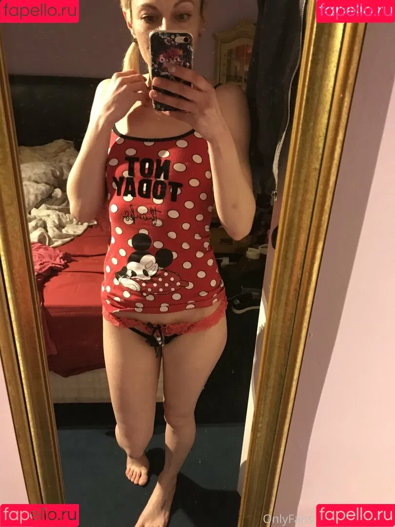 lisa69xxx Onlyfans Photo Gallery 