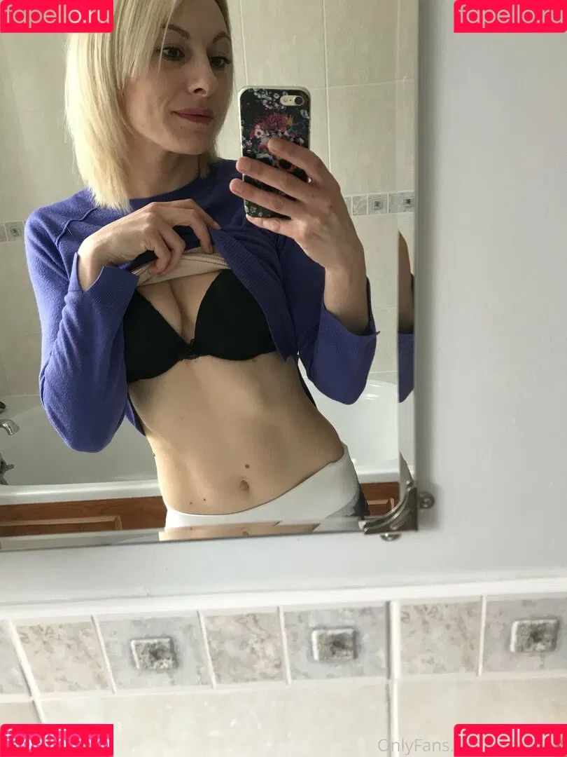 lisa69xxx Onlyfans Photo Gallery 