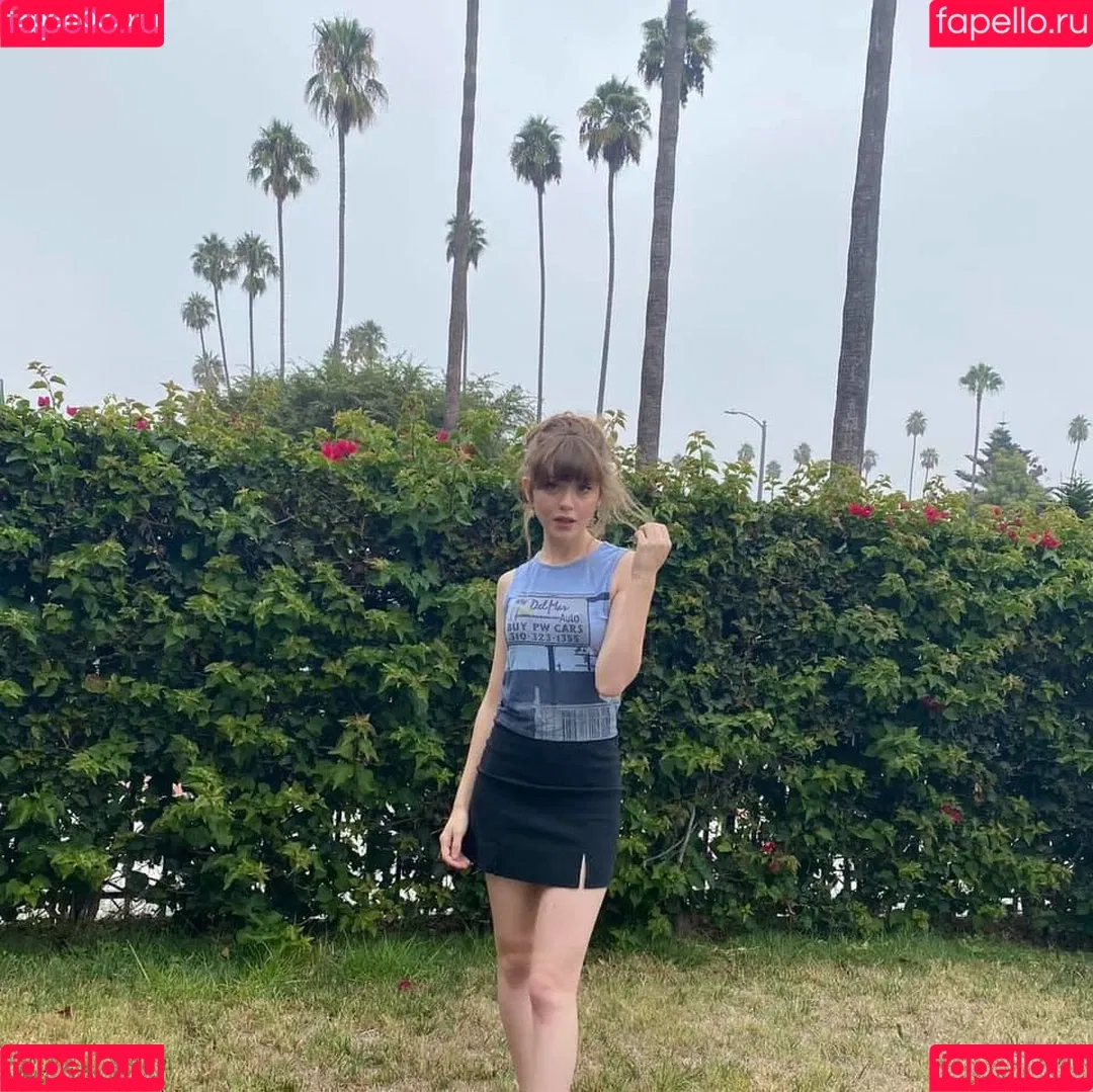 Maisie Peters Onlyfans Photo Gallery 