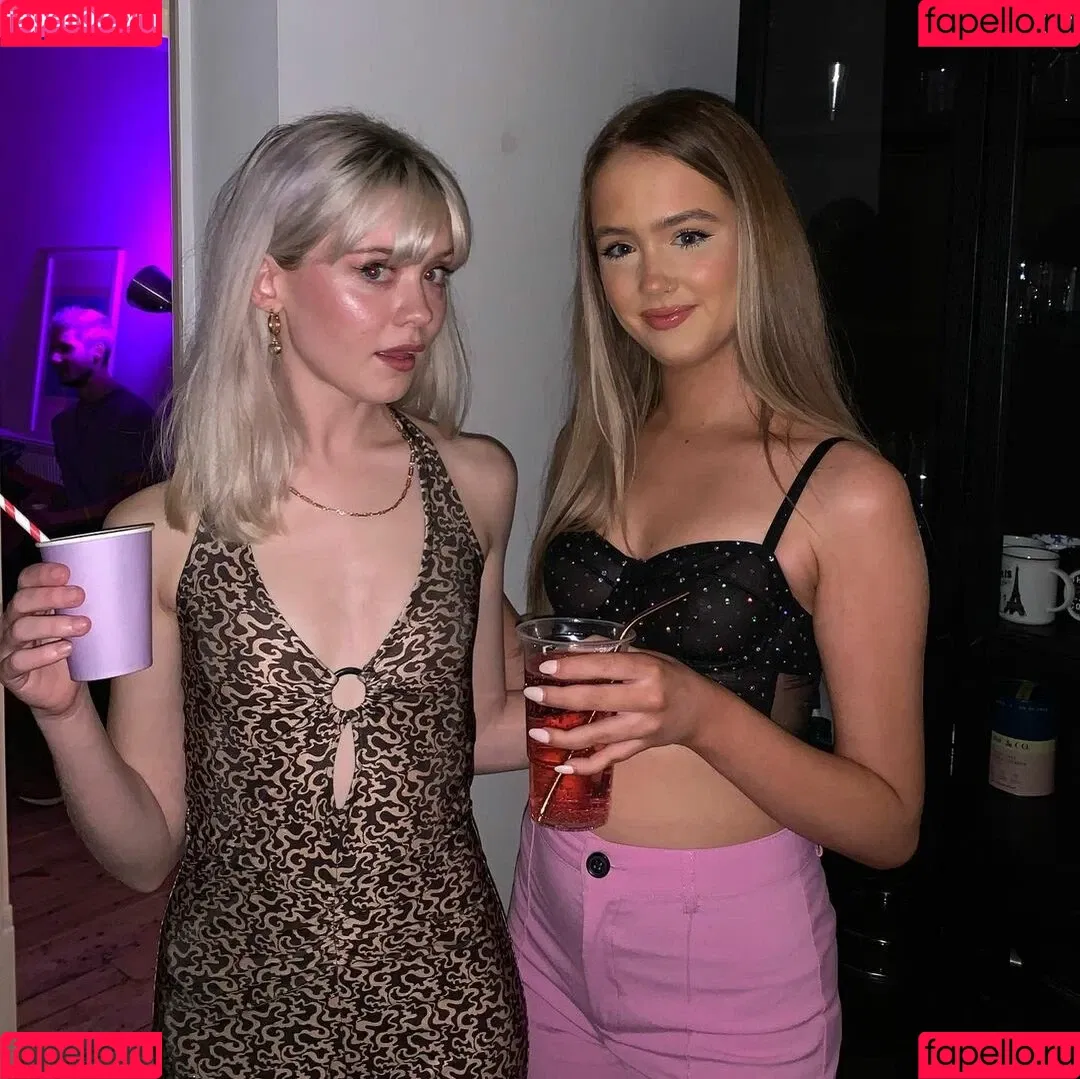 Maisie Peters Onlyfans Photo Gallery 