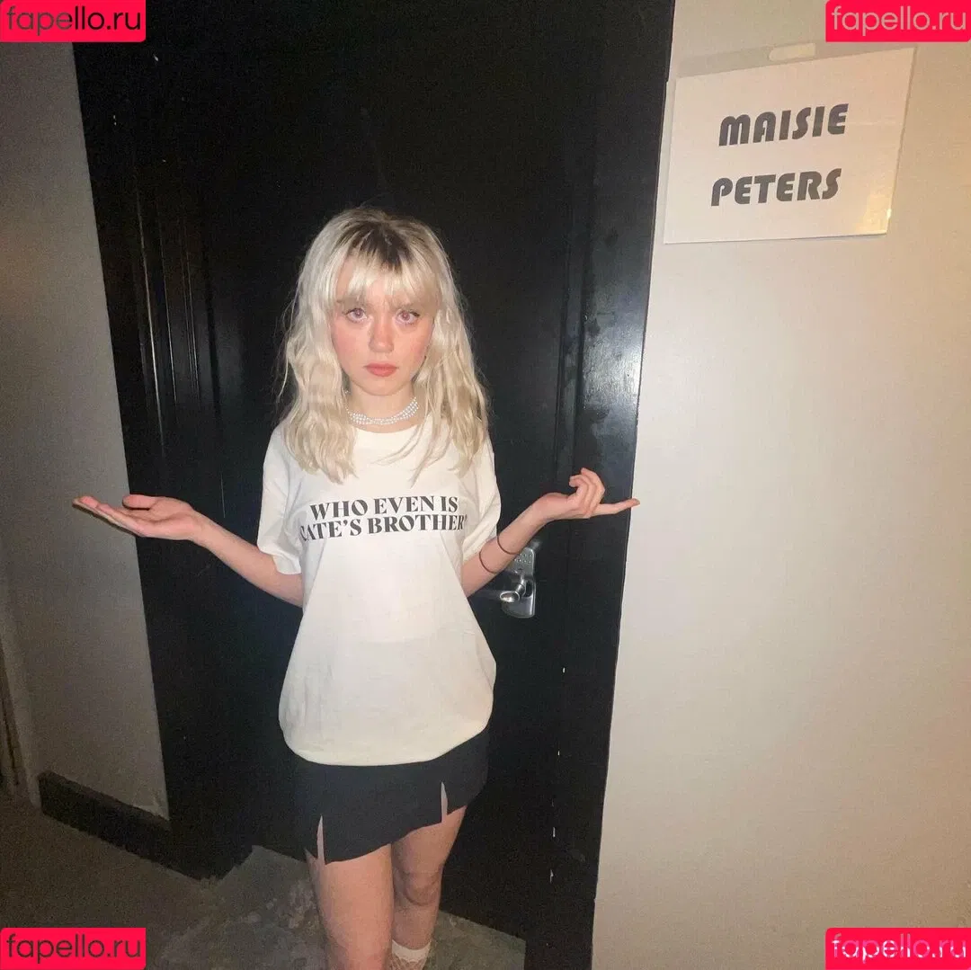 Maisie Peters Onlyfans Photo Gallery 