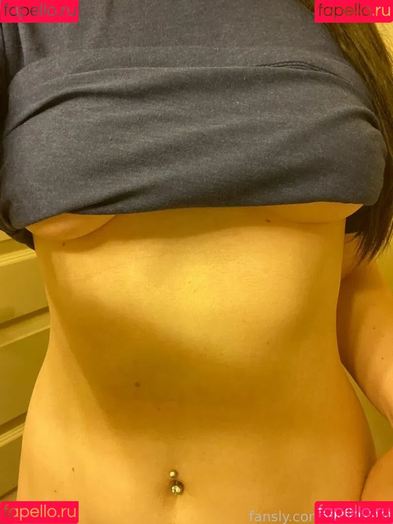 SylveeVT Onlyfans Photo Gallery 