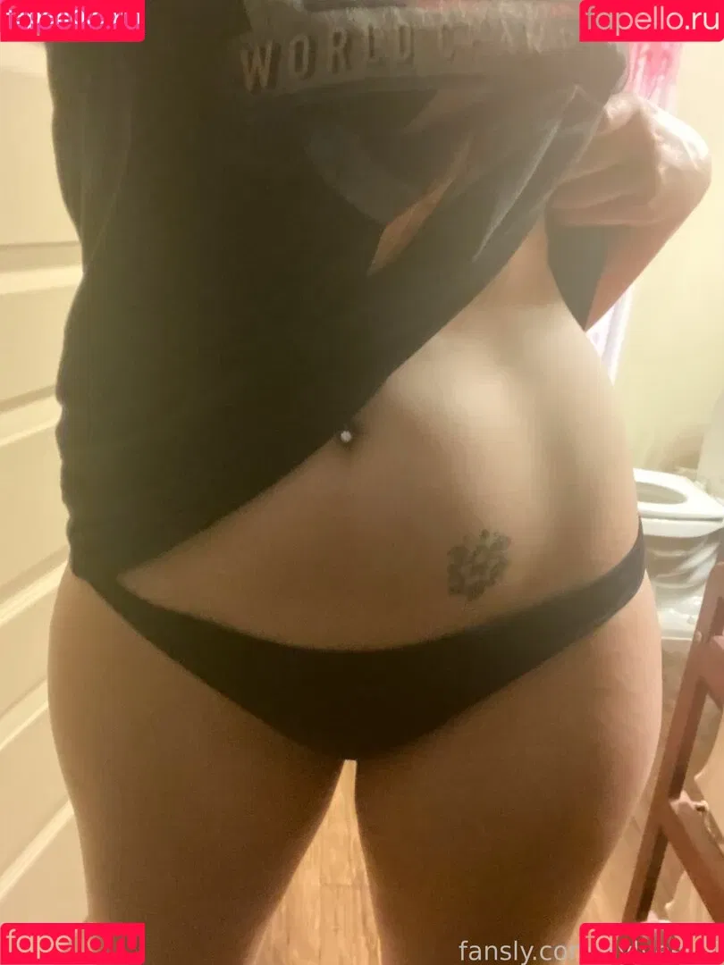 SylveeVT Onlyfans Photo Gallery 