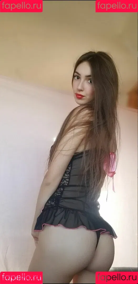Coral Larsen Onlyfans Photo Gallery 