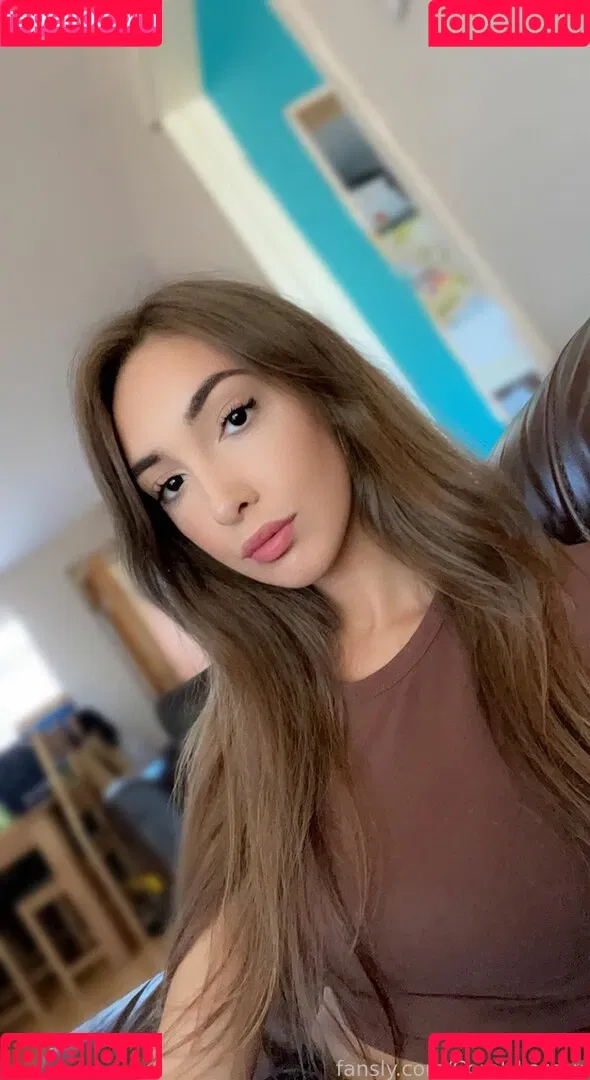 Coral Larsen Onlyfans Photo Gallery 