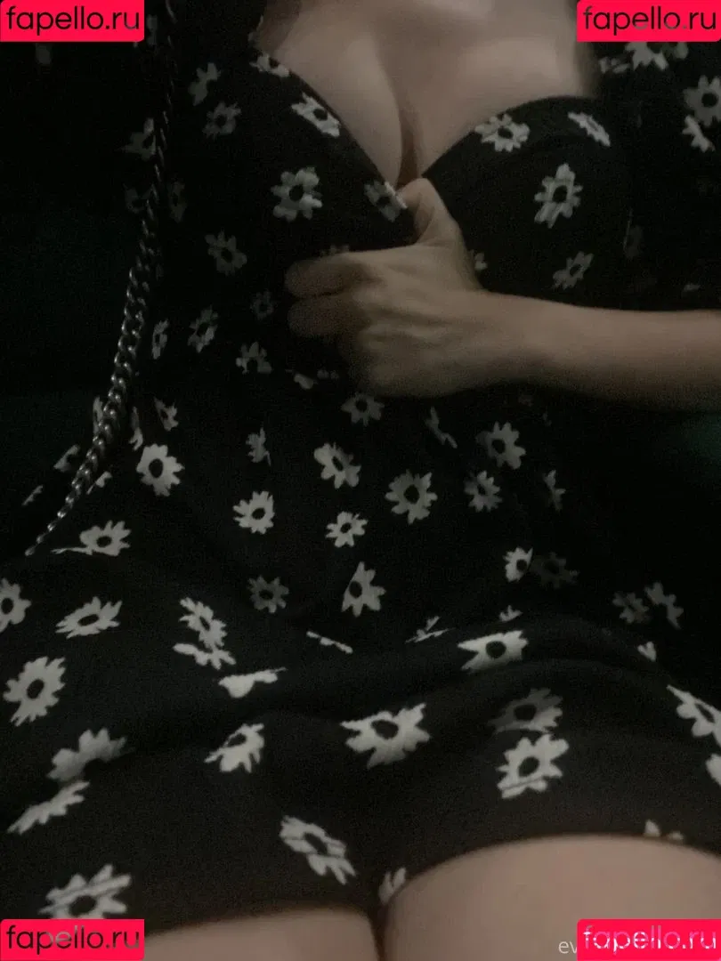 Evenink Cosplay Onlyfans Photo Gallery 