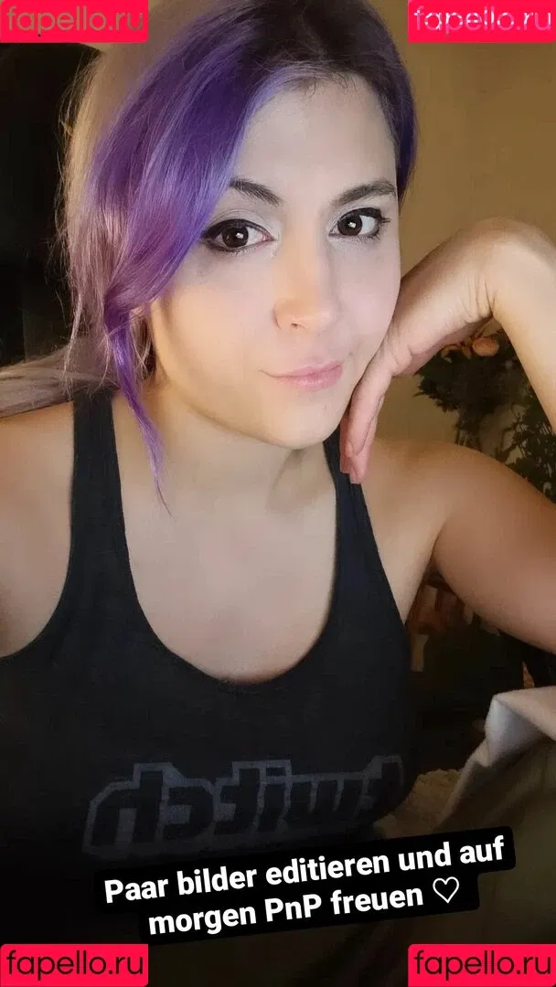 Mowkyfox Onlyfans Photo Gallery 