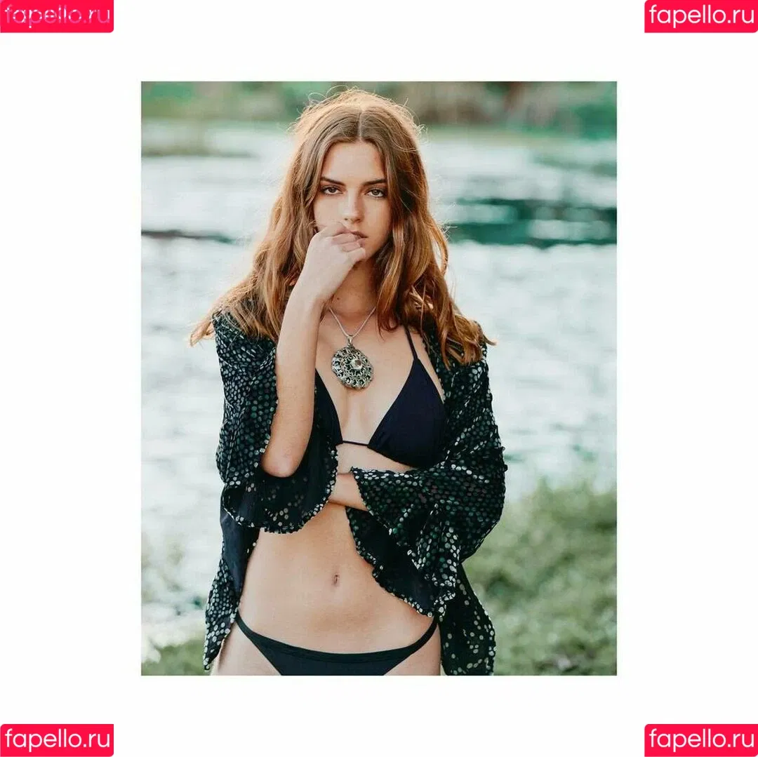 Emily Feld Onlyfans Photo Gallery 