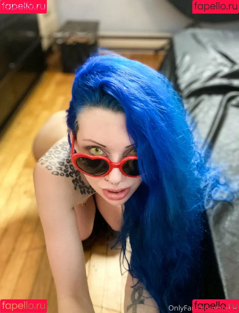 xomel Onlyfans Photo Gallery 