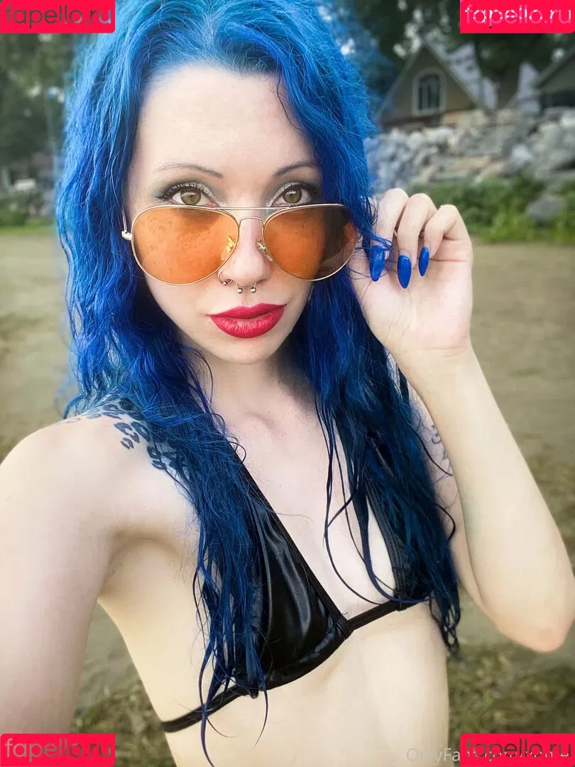 xomel Onlyfans Photo Gallery 