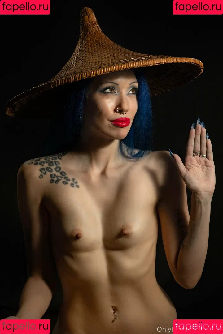xomel Onlyfans Photo Gallery 
