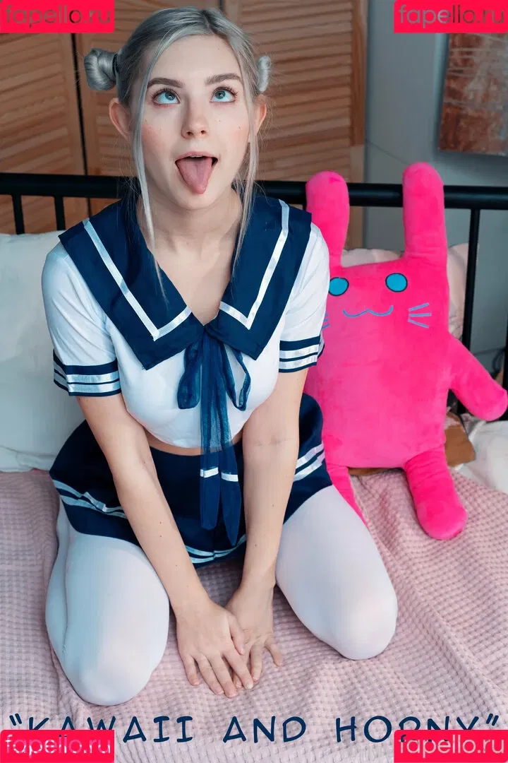 EvaElfie Onlyfans Photo Gallery 