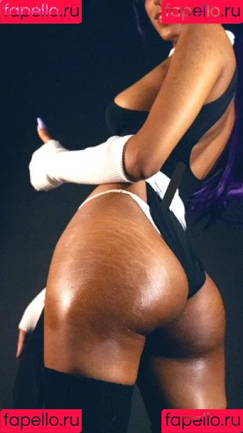 LilEcchigirl Onlyfans Photo Gallery 
