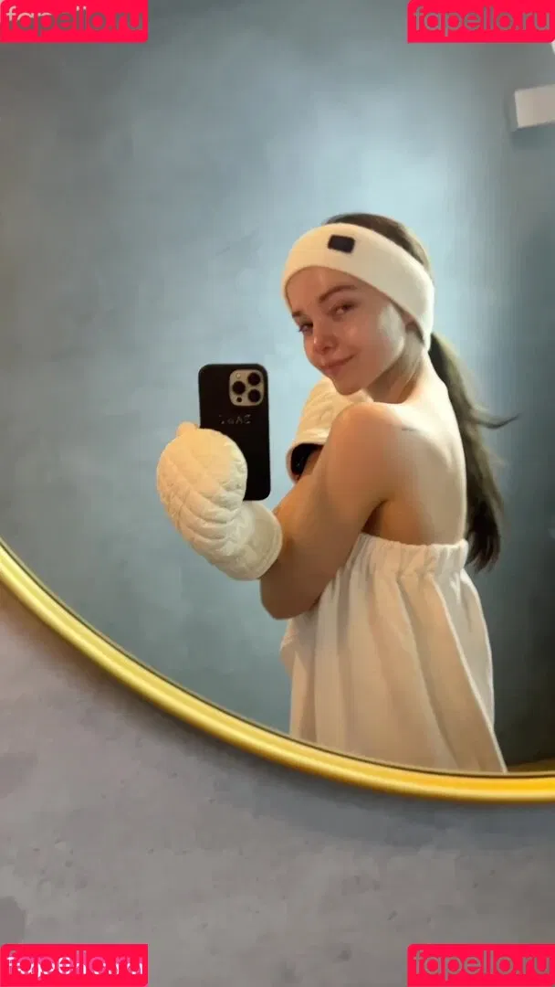 Dove Cameron Onlyfans Photo Gallery 