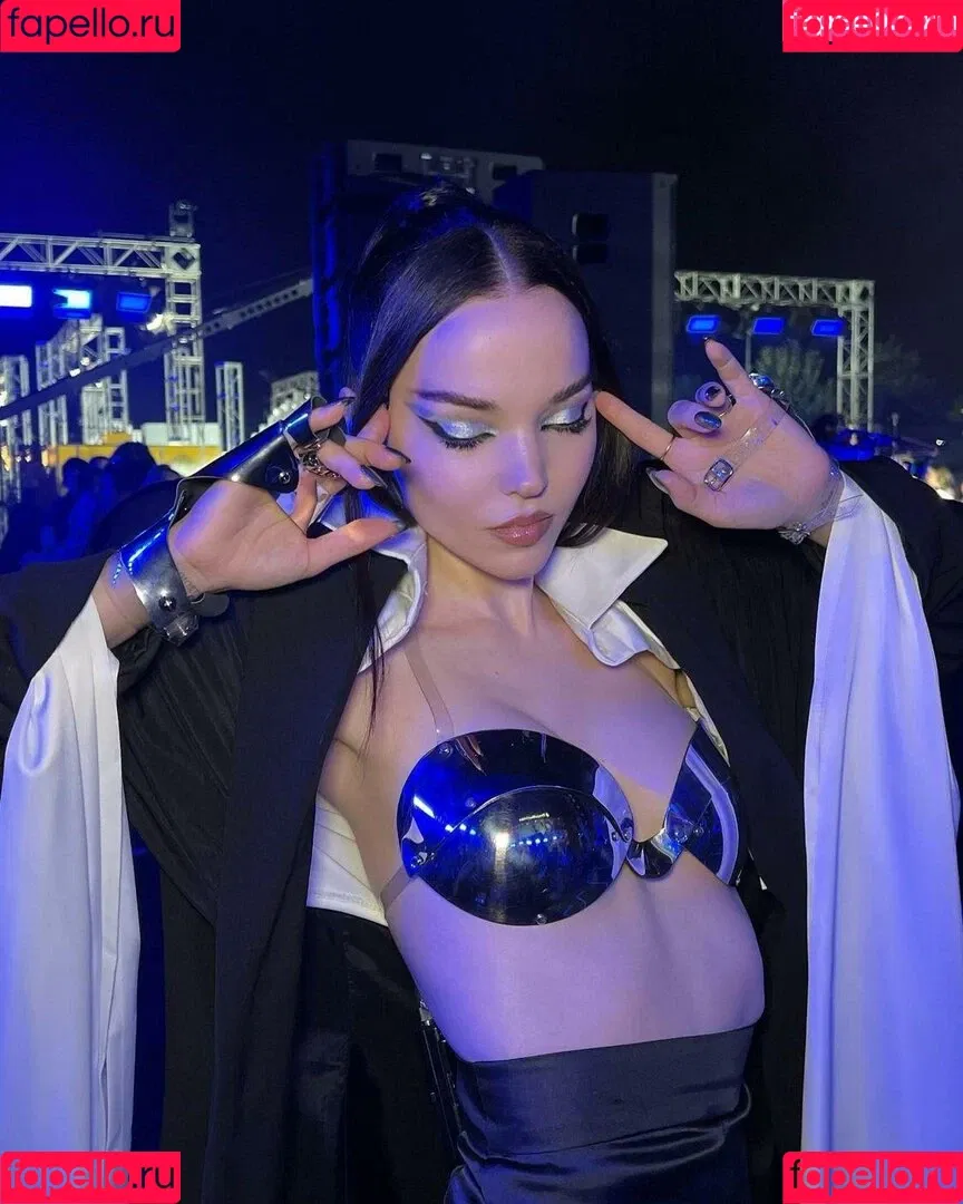 Dove Cameron Onlyfans Photo Gallery 