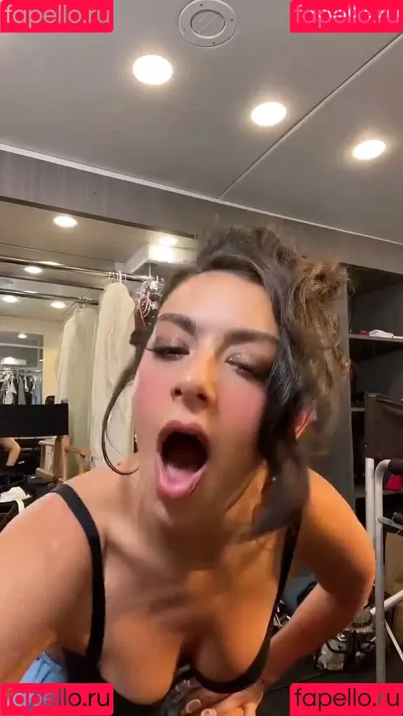Charli XCX Onlyfans Photo Gallery 