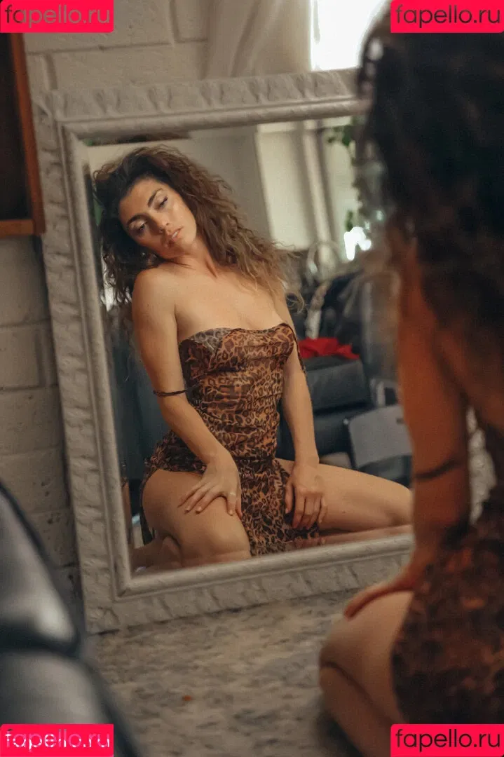 Gillian Barnes Onlyfans Photo Gallery 