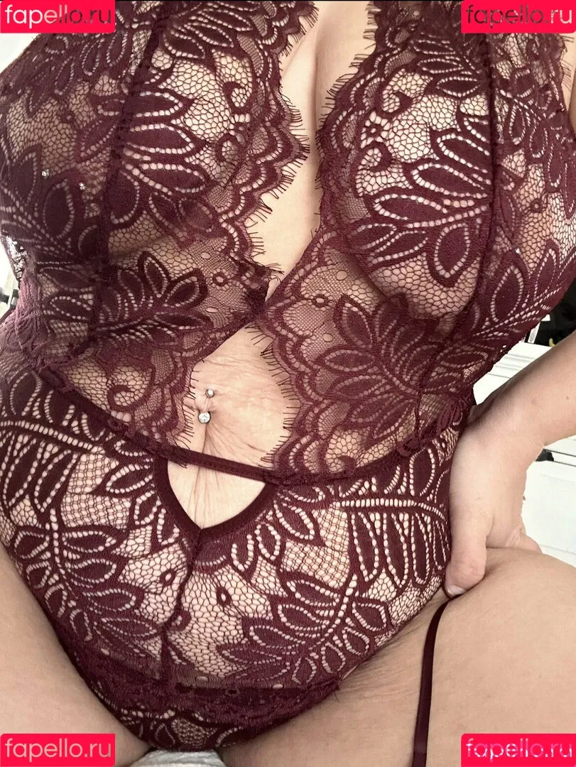 ElizabethHills11 Onlyfans Photo Gallery 