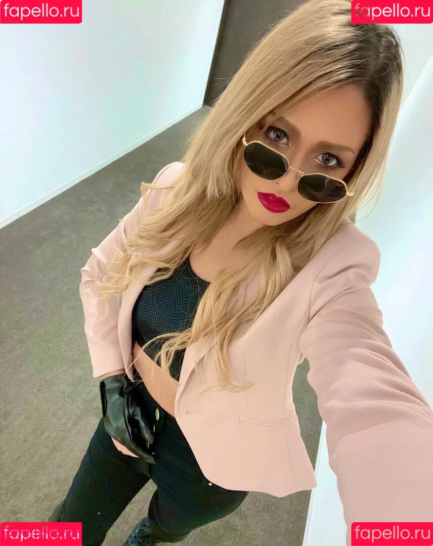 Giulia Onlyfans Photo Gallery 