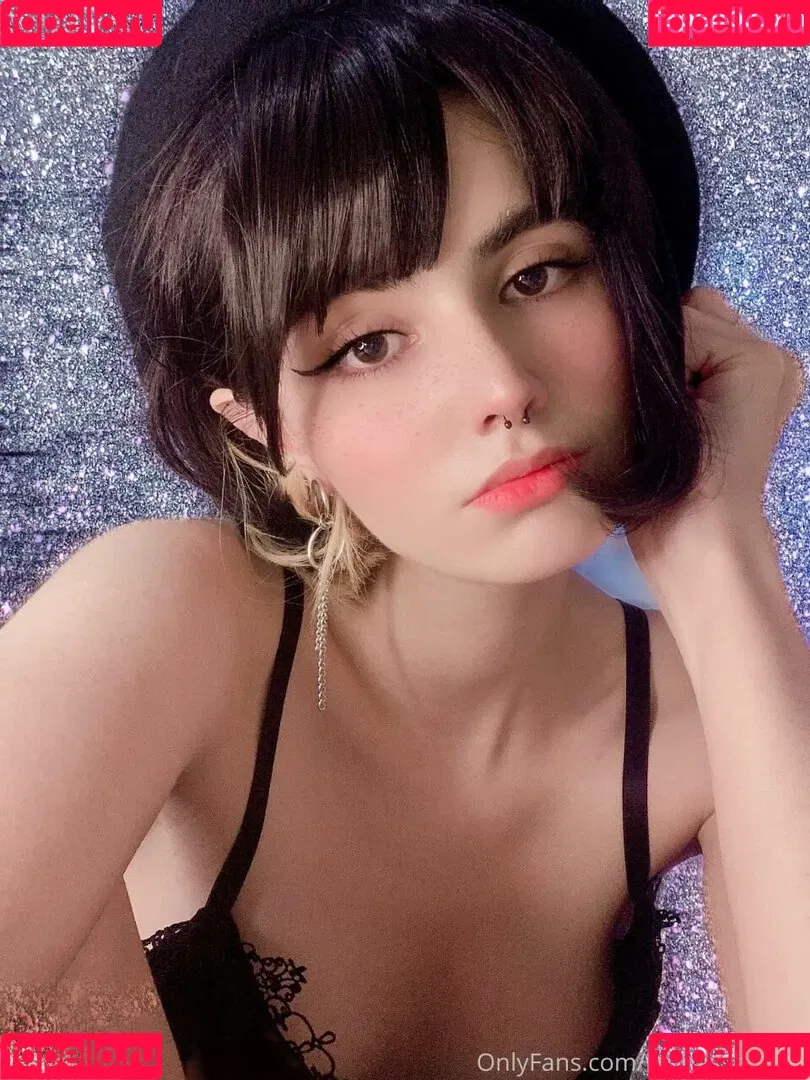 loonassoftfeet Onlyfans Photo Gallery 
