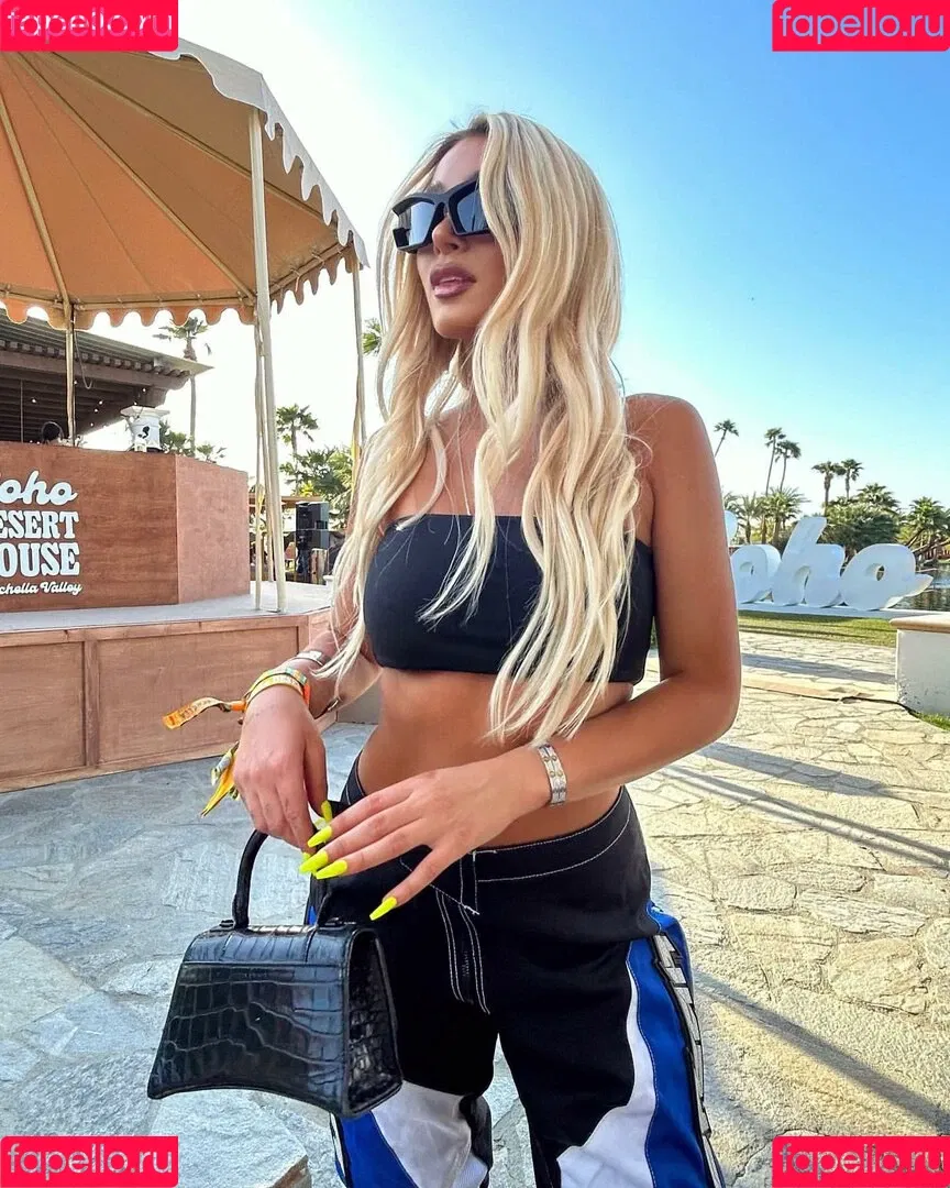 Camaryn Swanson Onlyfans Photo Gallery 