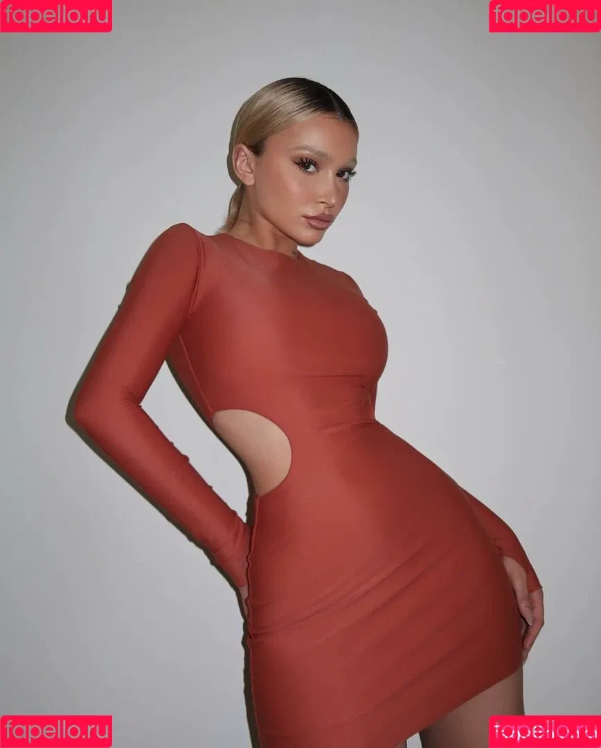 Camaryn Swanson Onlyfans Photo Gallery 