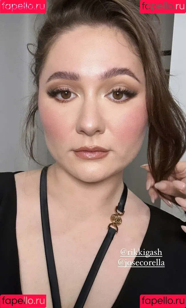 Emma Kenney Onlyfans Photo Gallery 