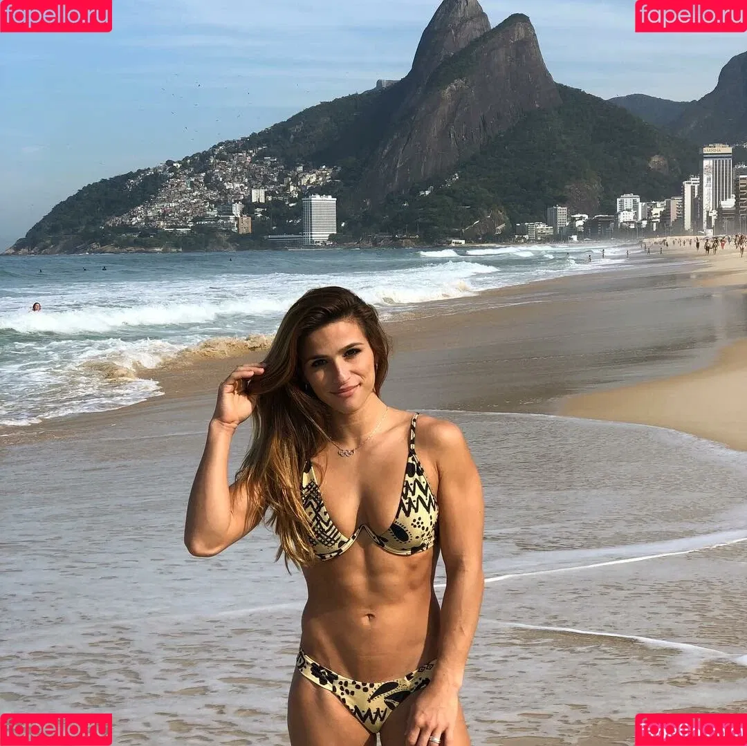 Jade Barbosa Onlyfans Photo Gallery 