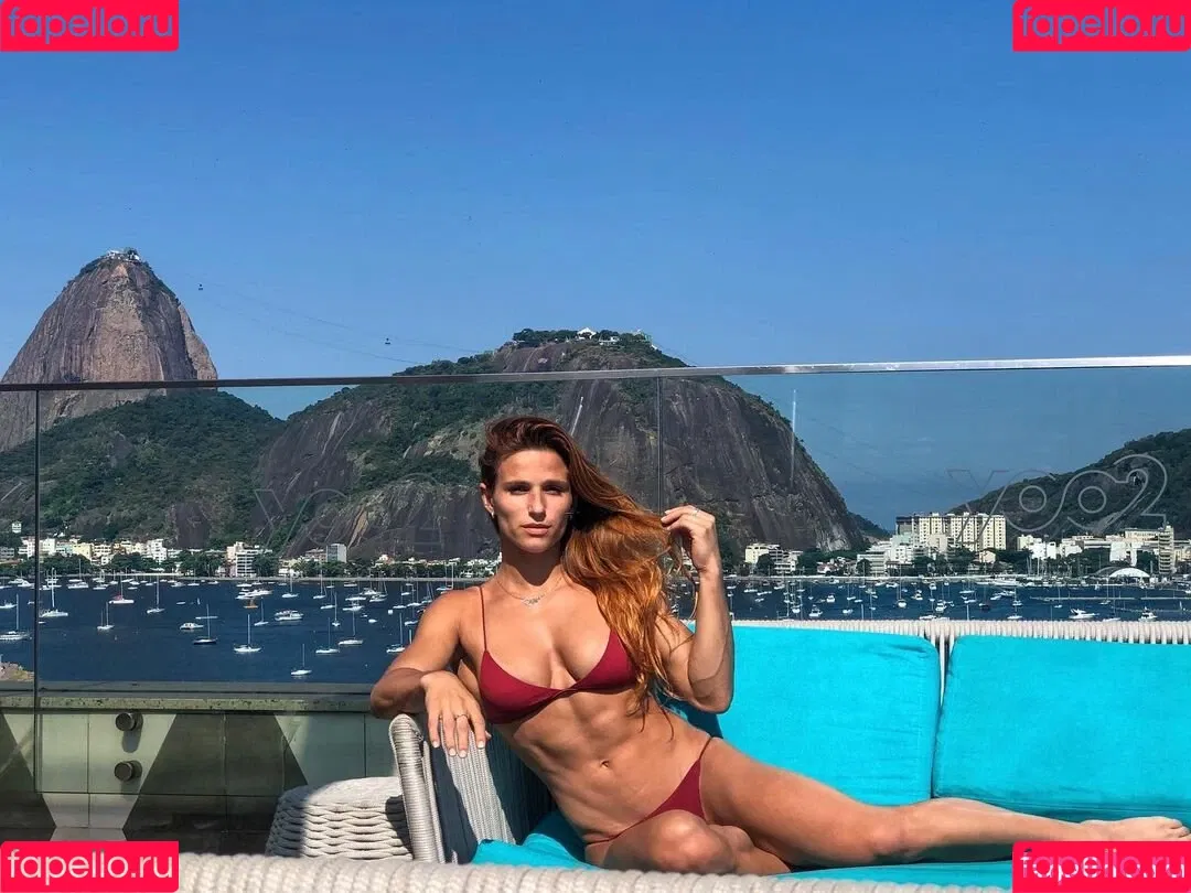 Jade Barbosa Onlyfans Photo Gallery 