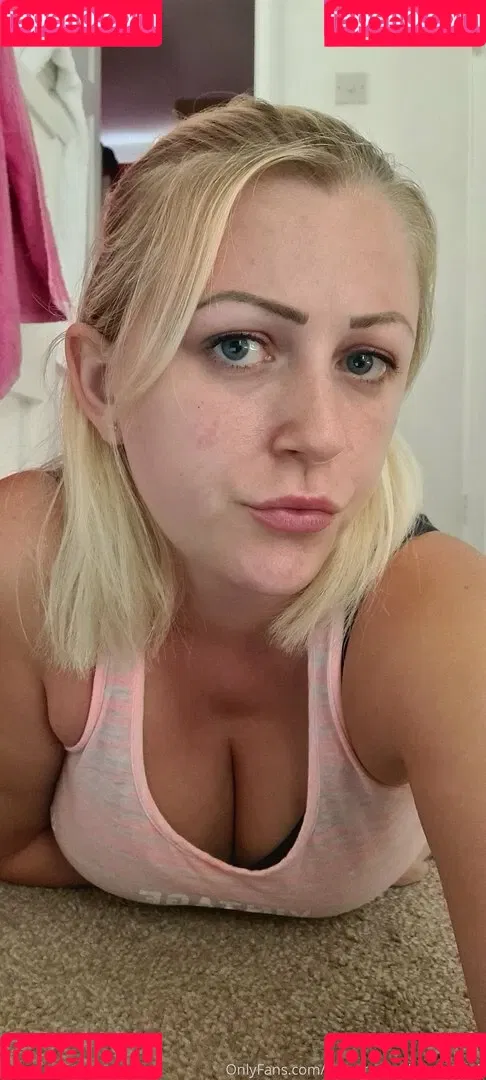 Corrine Marie Onlyfans Photo Gallery 