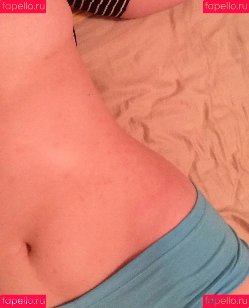 Allie Goertz Onlyfans Photo Gallery 