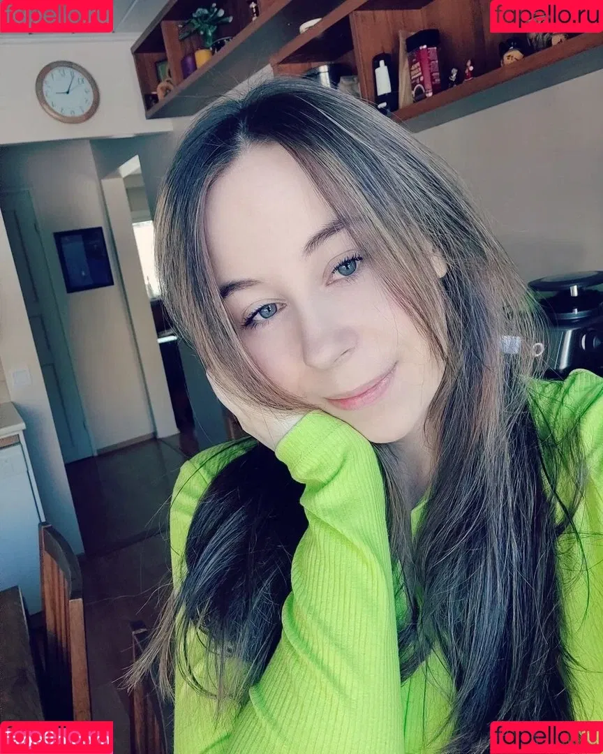 actuallyalisa Onlyfans Photo Gallery 