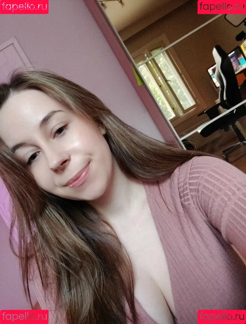 actuallyalisa Onlyfans Photo Gallery 