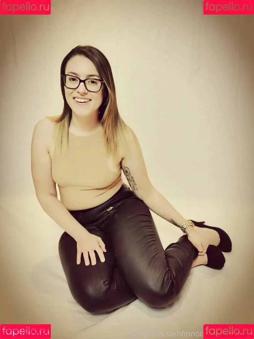 Innocenthotwifexxx Onlyfans Photo Gallery 