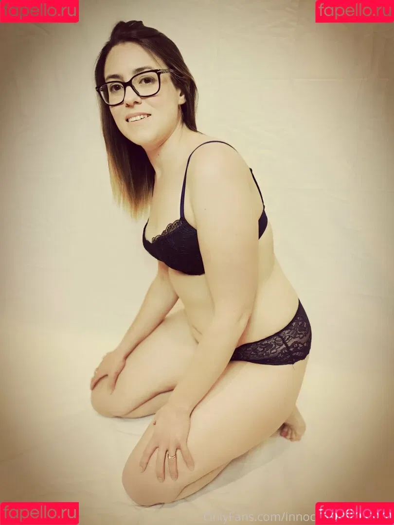 Innocenthotwifexxx Onlyfans Photo Gallery 