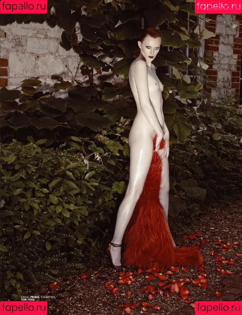 Karen Elson Onlyfans Photo Gallery 