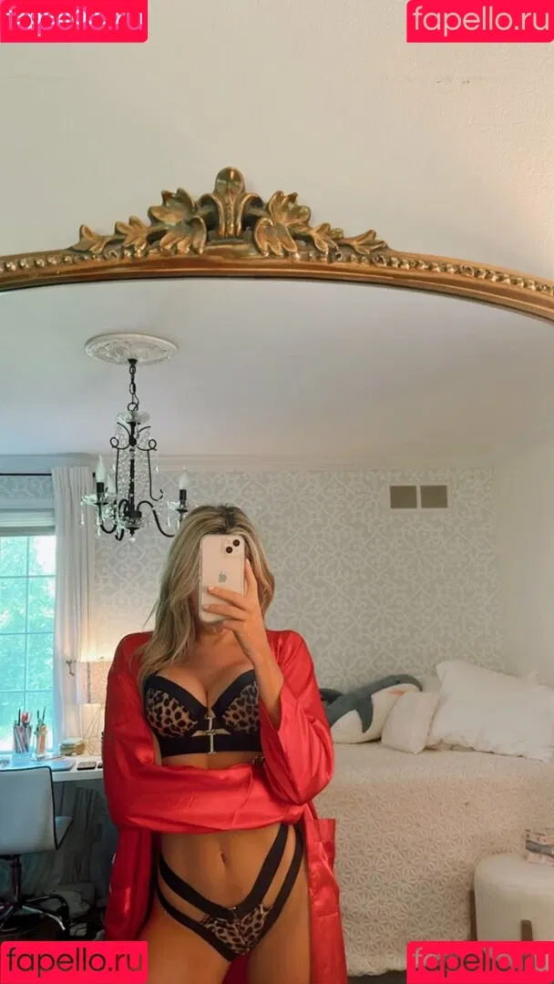 Emmy Corinne Onlyfans Photo Gallery 