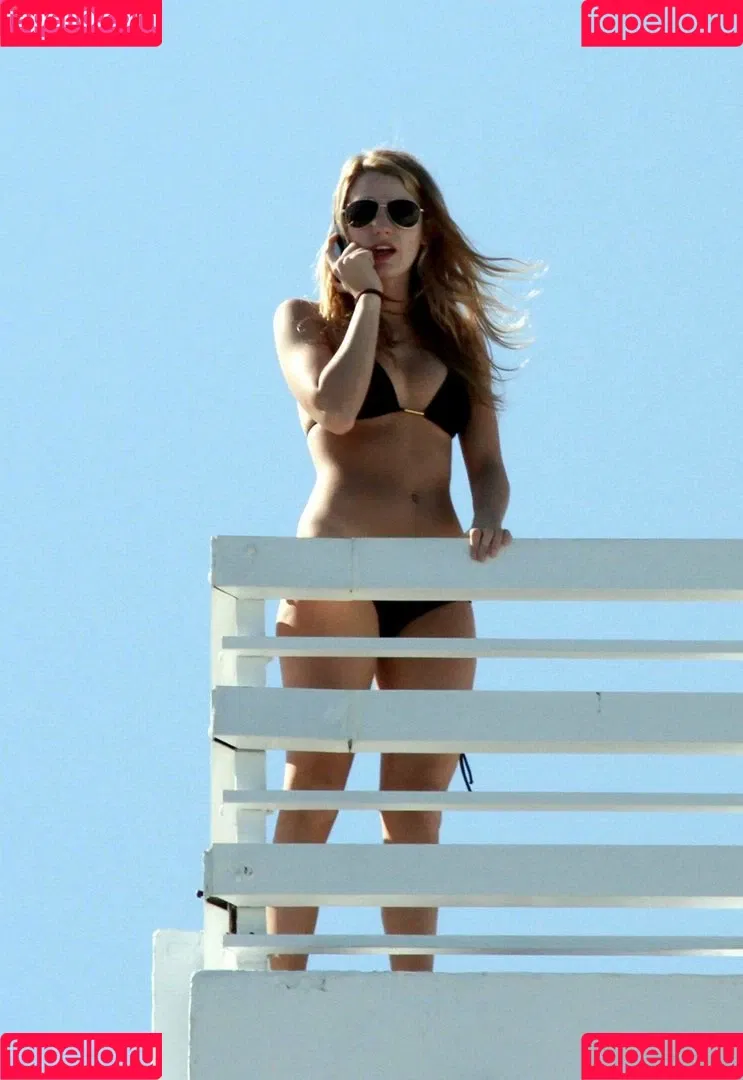Blake Lively Onlyfans Photo Gallery 