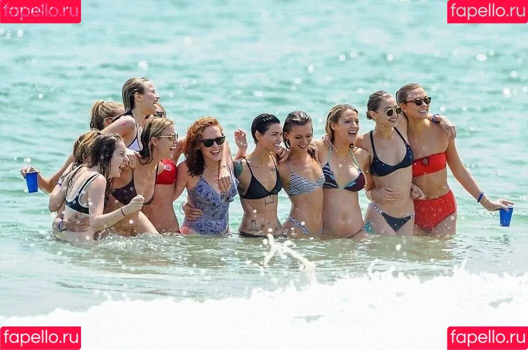 Blake Lively Onlyfans Photo Gallery 