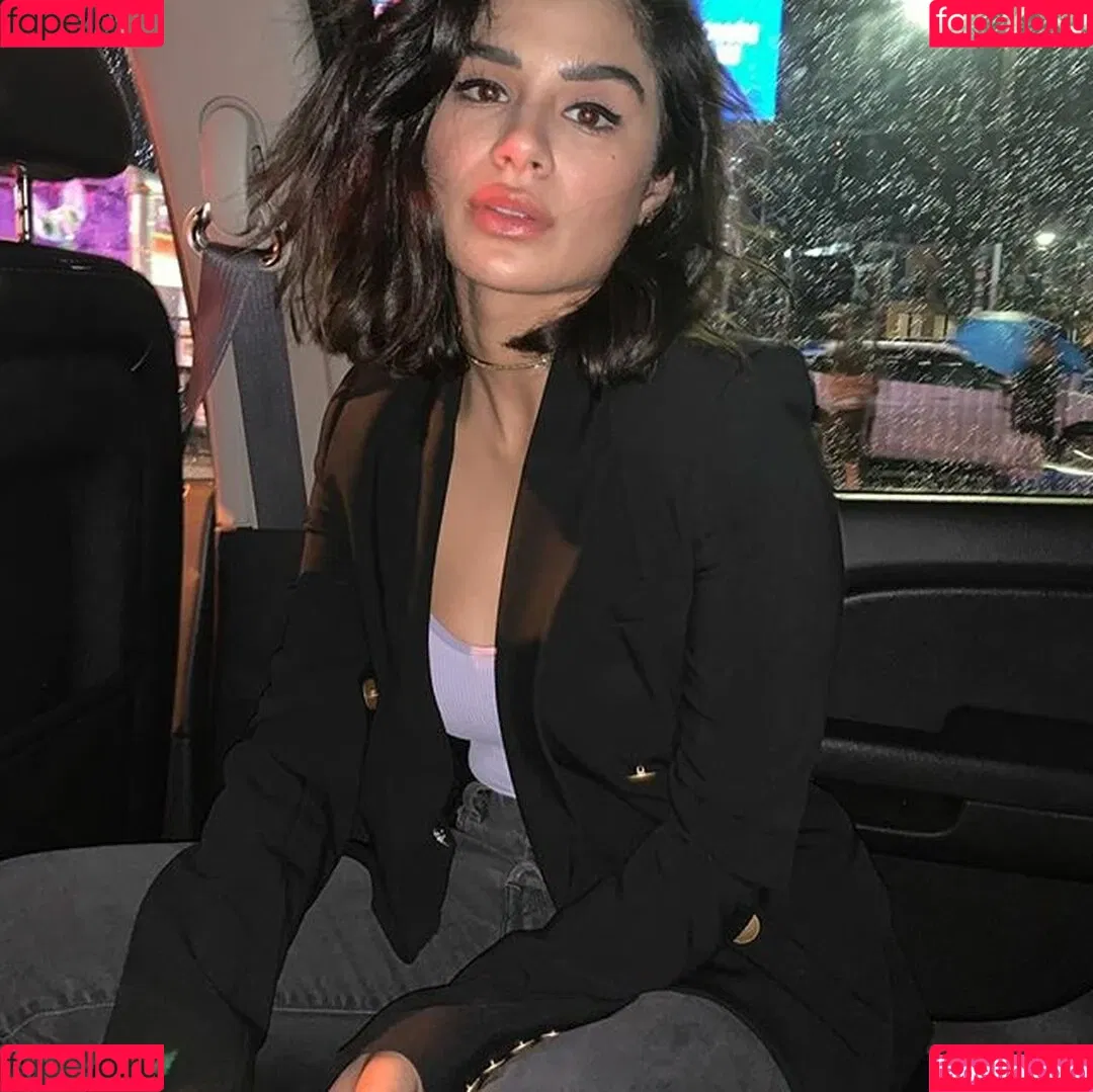 Diane Guerrero Onlyfans Photo Gallery 