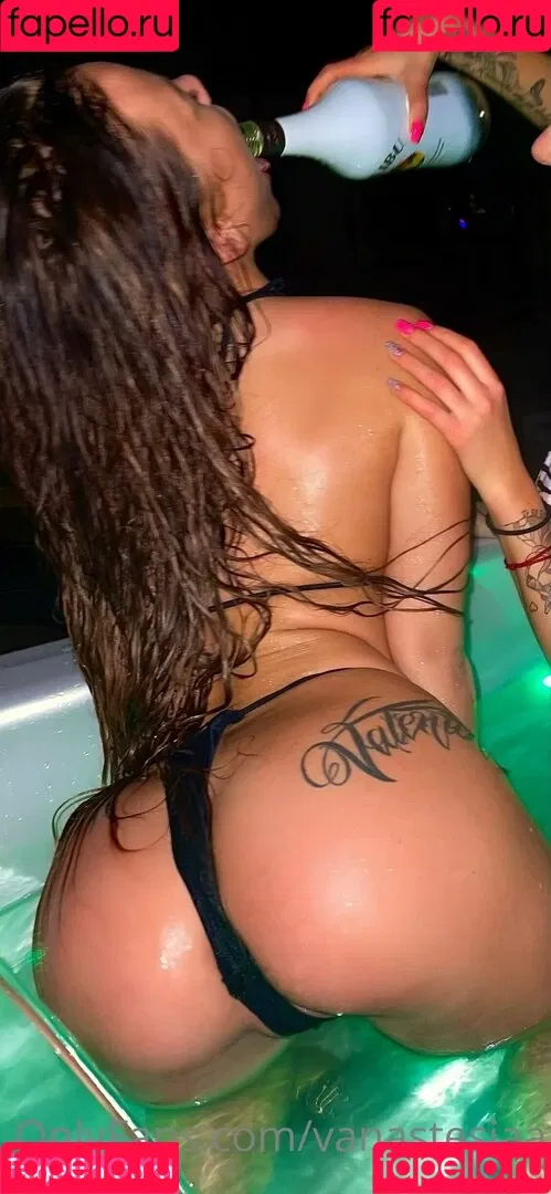 vanastesiaa Onlyfans Photo Gallery 