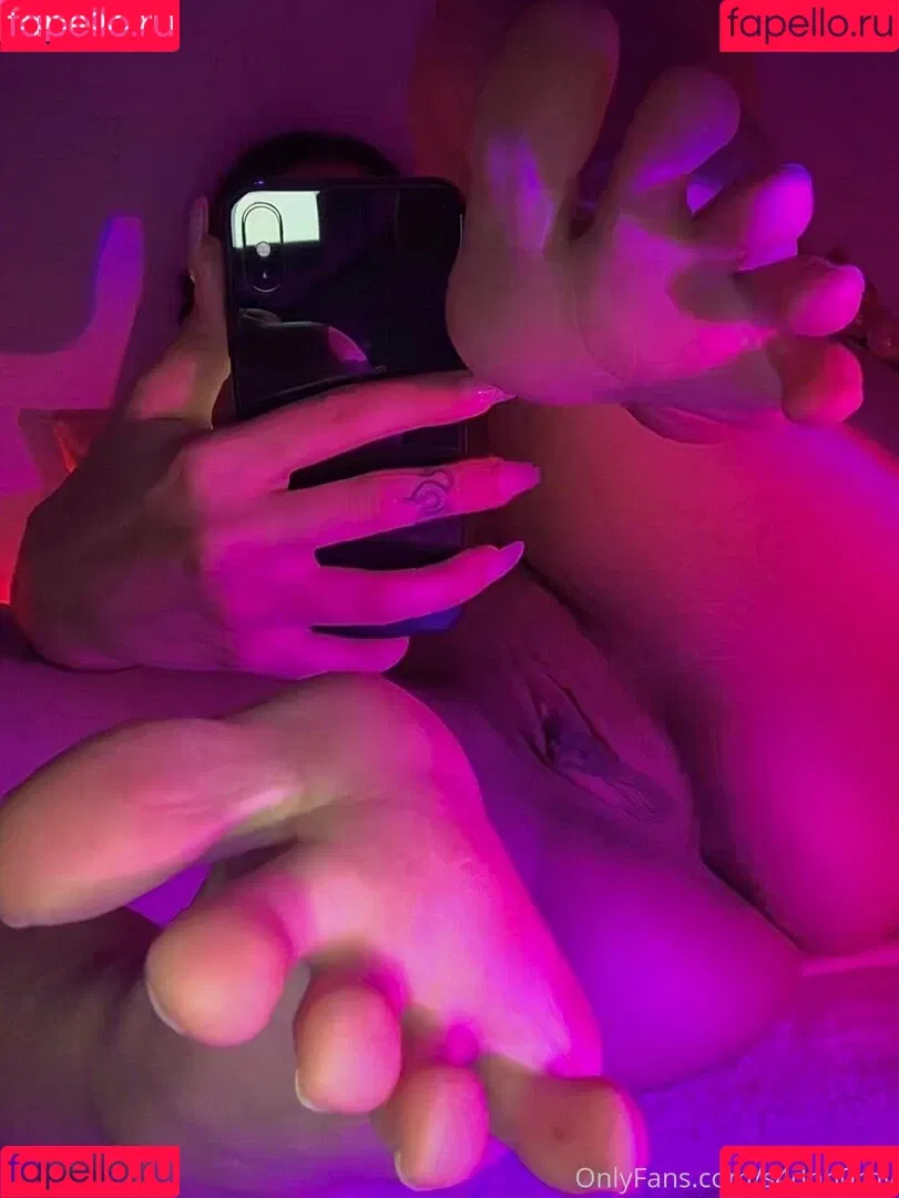 s4dnh0rny Onlyfans Photo Gallery 