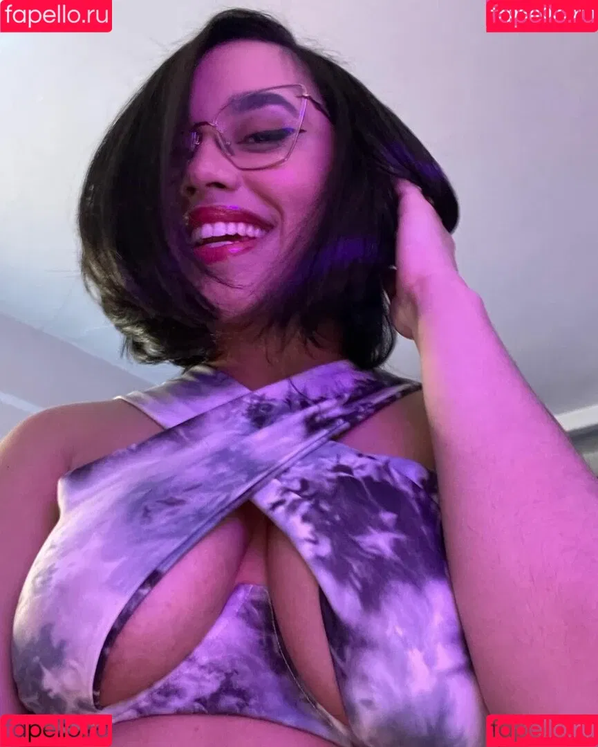 itsqueennovaa Onlyfans Photo Gallery 