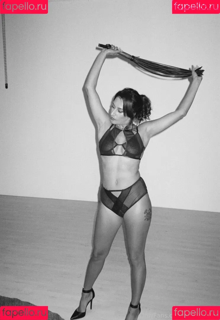 Kali Sudhra Onlyfans Photo Gallery 
