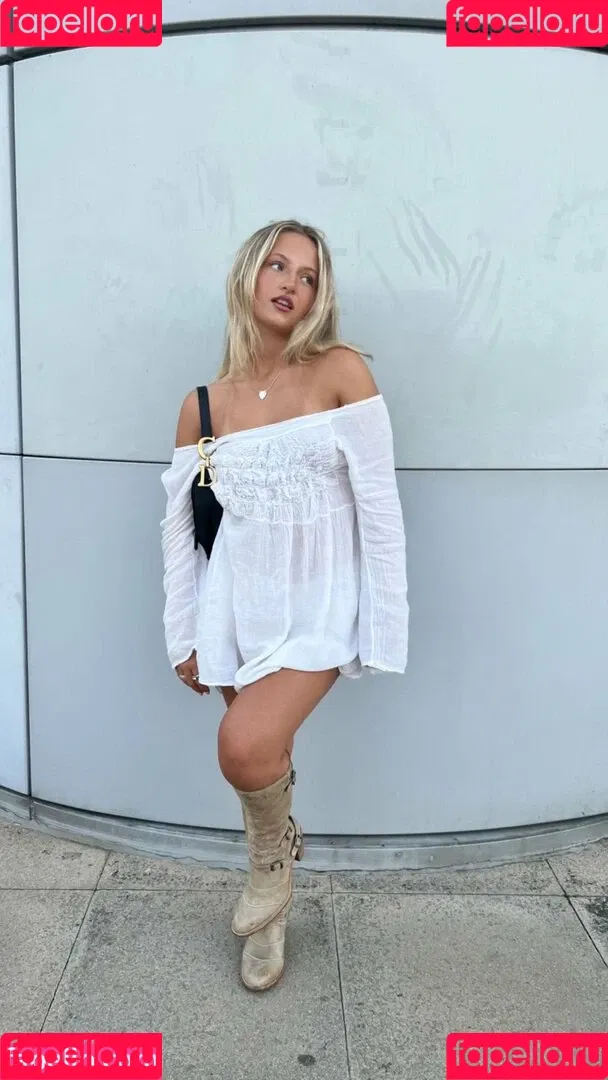 Daisy Campbell Onlyfans Photo Gallery 