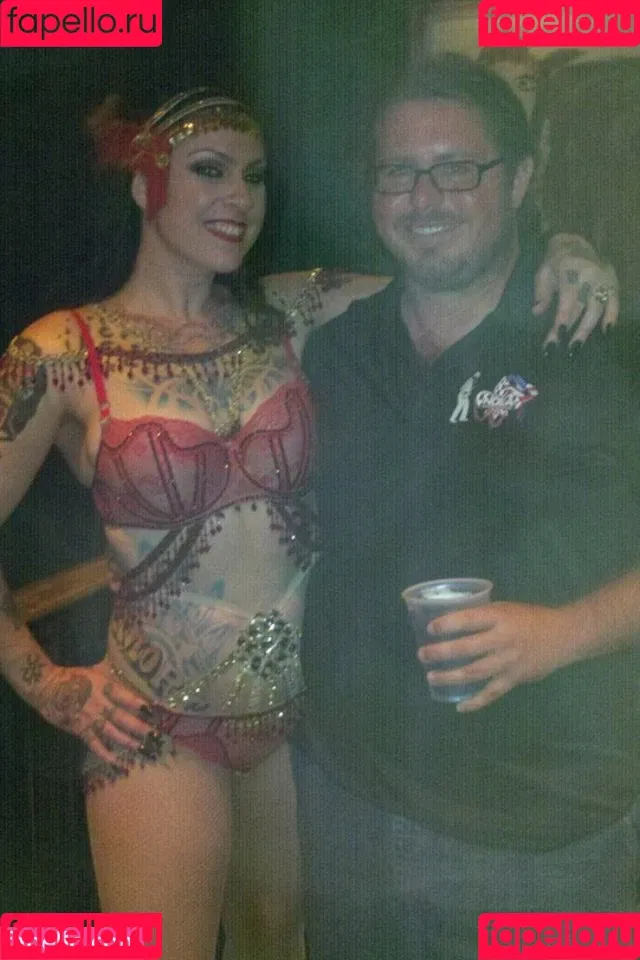 Danielle Colby Onlyfans Photo Gallery 